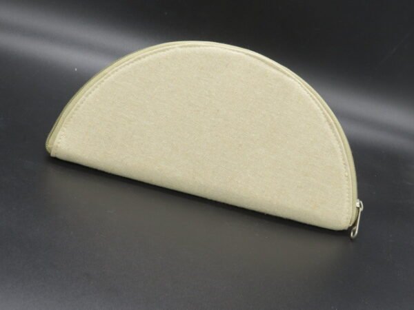 Semi-circle clutches